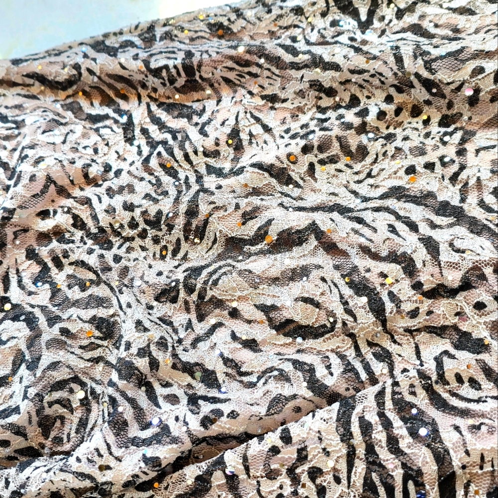 Xscape Lace & Sequin animal print Halter Dress Size 10 - Picture 6 of 13